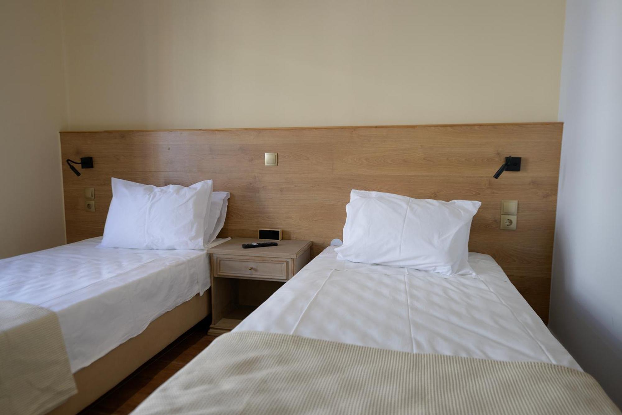 Alley Rooms Mytilene Exterior photo